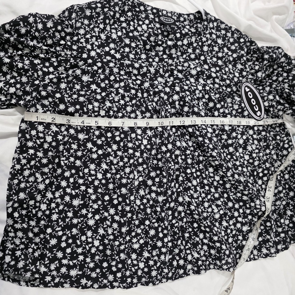 Womens Button Up Floral Boho Top Size Medium Dainty Fairy Ren Faire - Picture 7 of 8